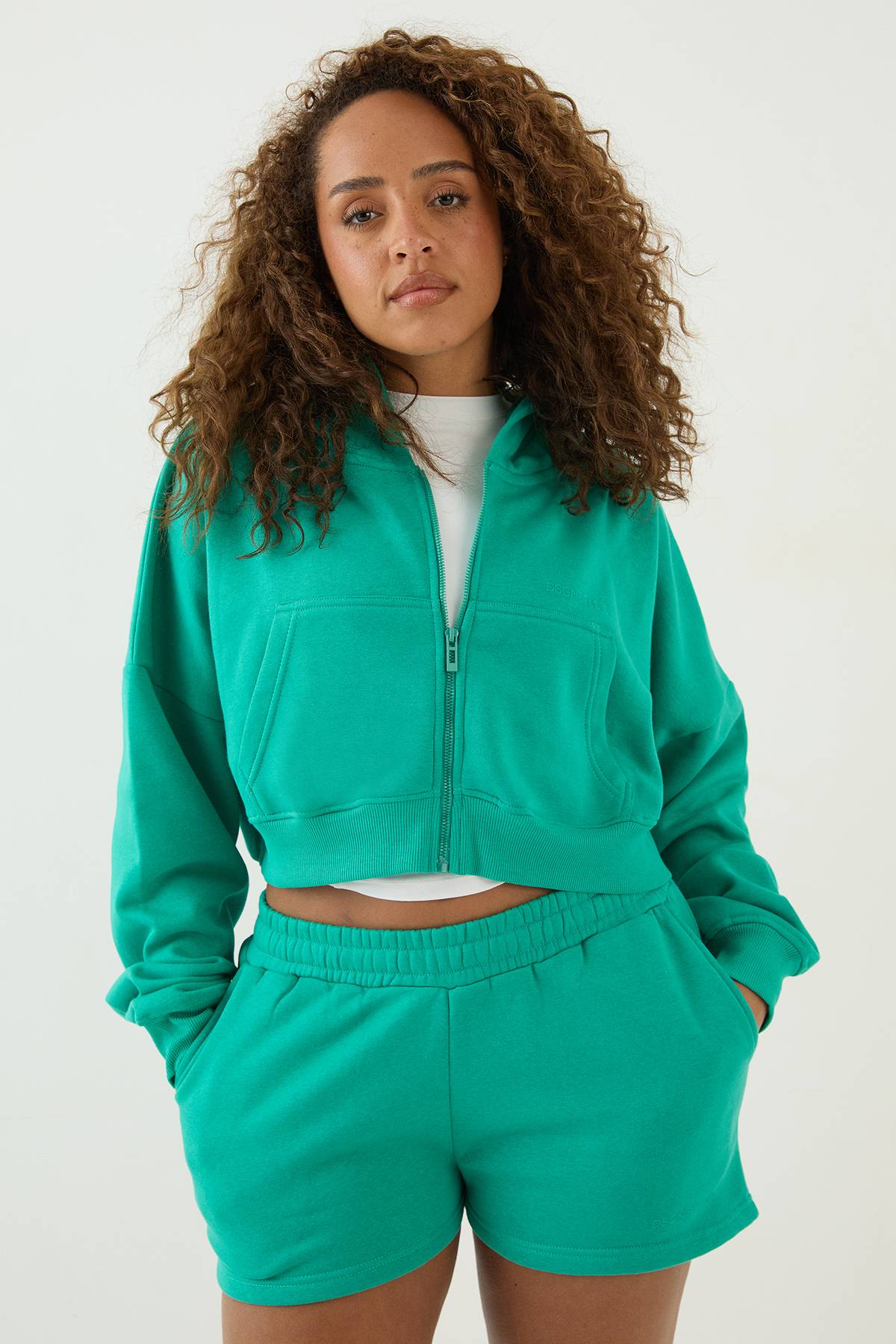 Sweat À Casynthétiqueche Court Boxy Avec Fermeture Éclair Dsgn Studio