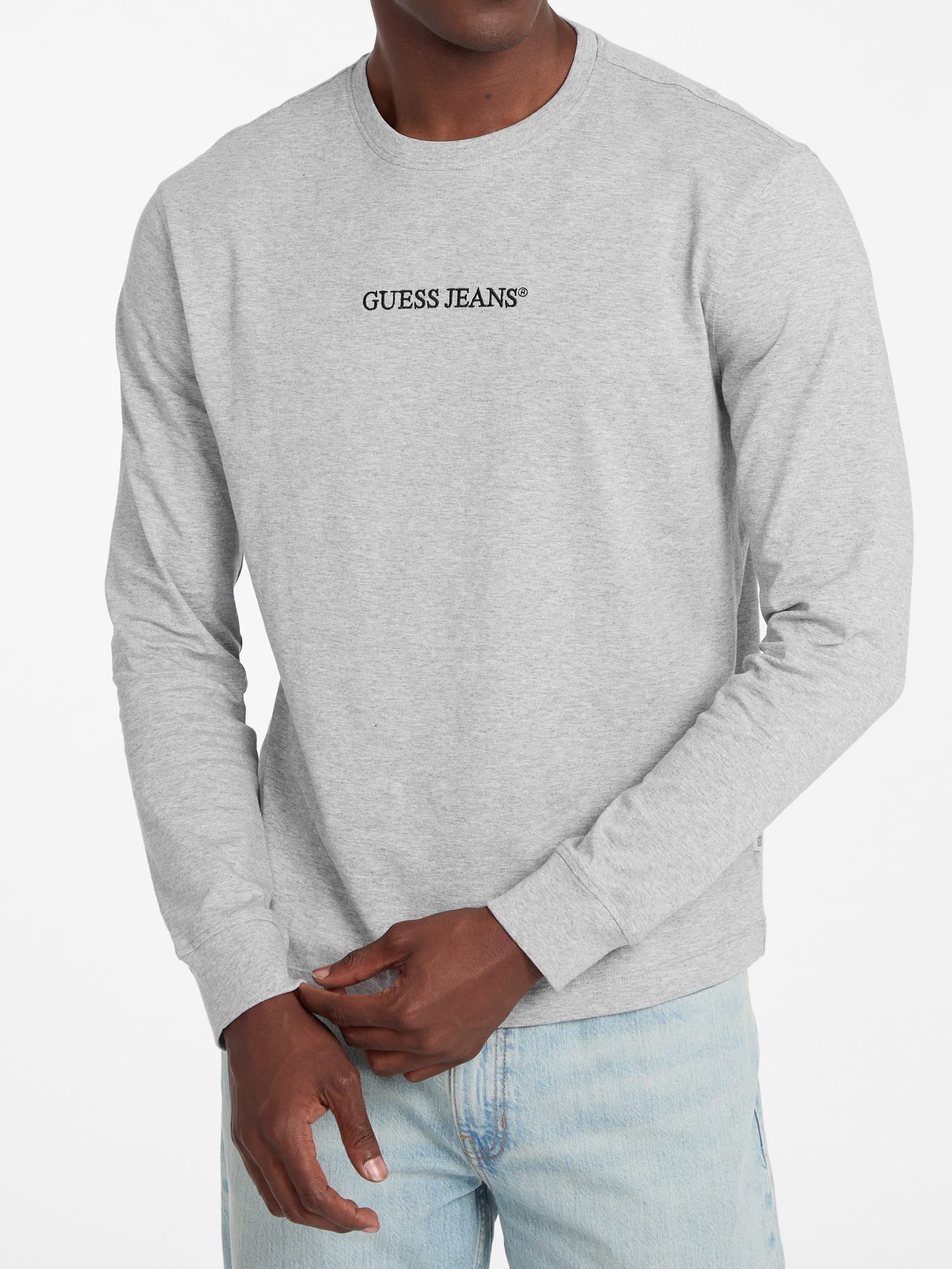 Camiseta com gola redonda e logo