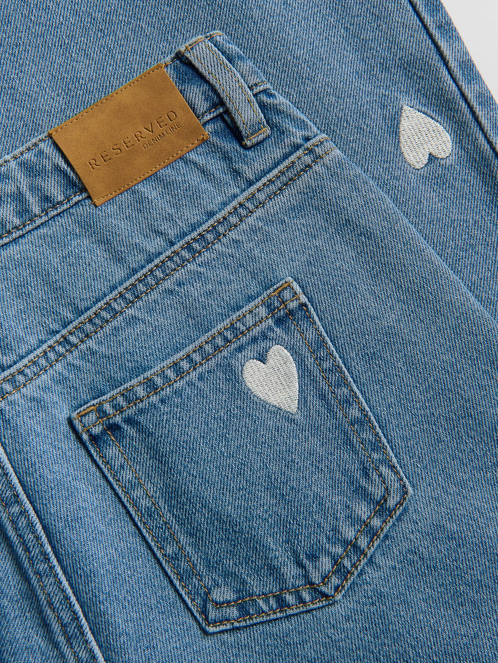 Jeans im Wide leg-Fit mit Stickereidetail