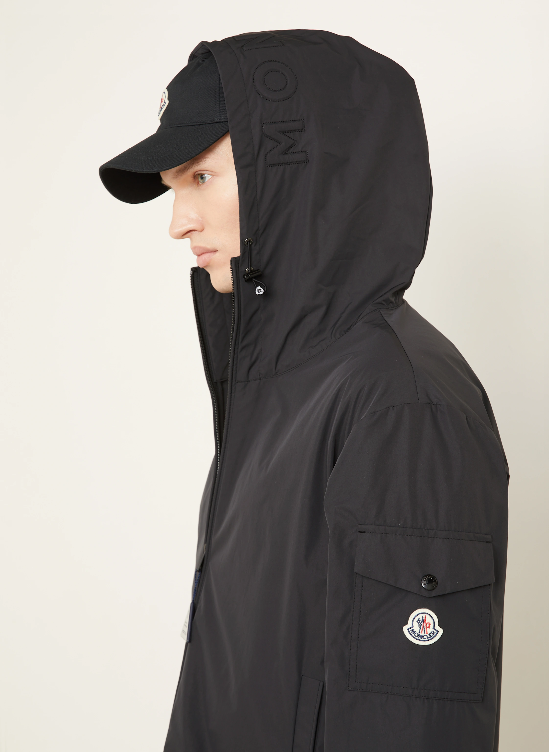 MONCLER Jacke SASSIERE