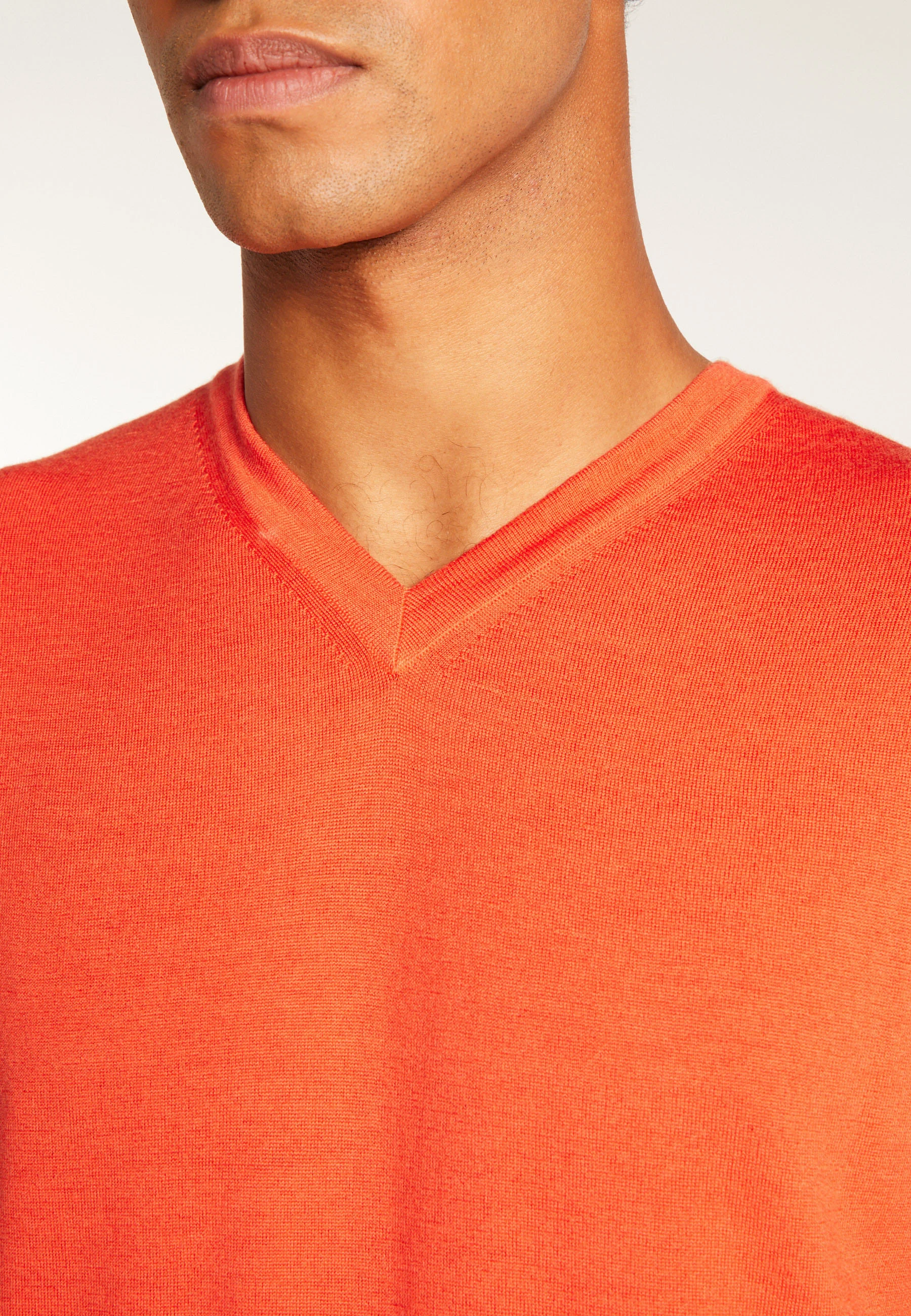 ELMOAH24 - Pull col v en laine mérinos | Orange