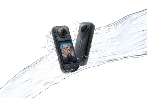 Insta360 X5 - 360° action-kamera - 8K / 30 fps - 72 MP - Bluetooth, Wi-Fi op til 15 m - sort