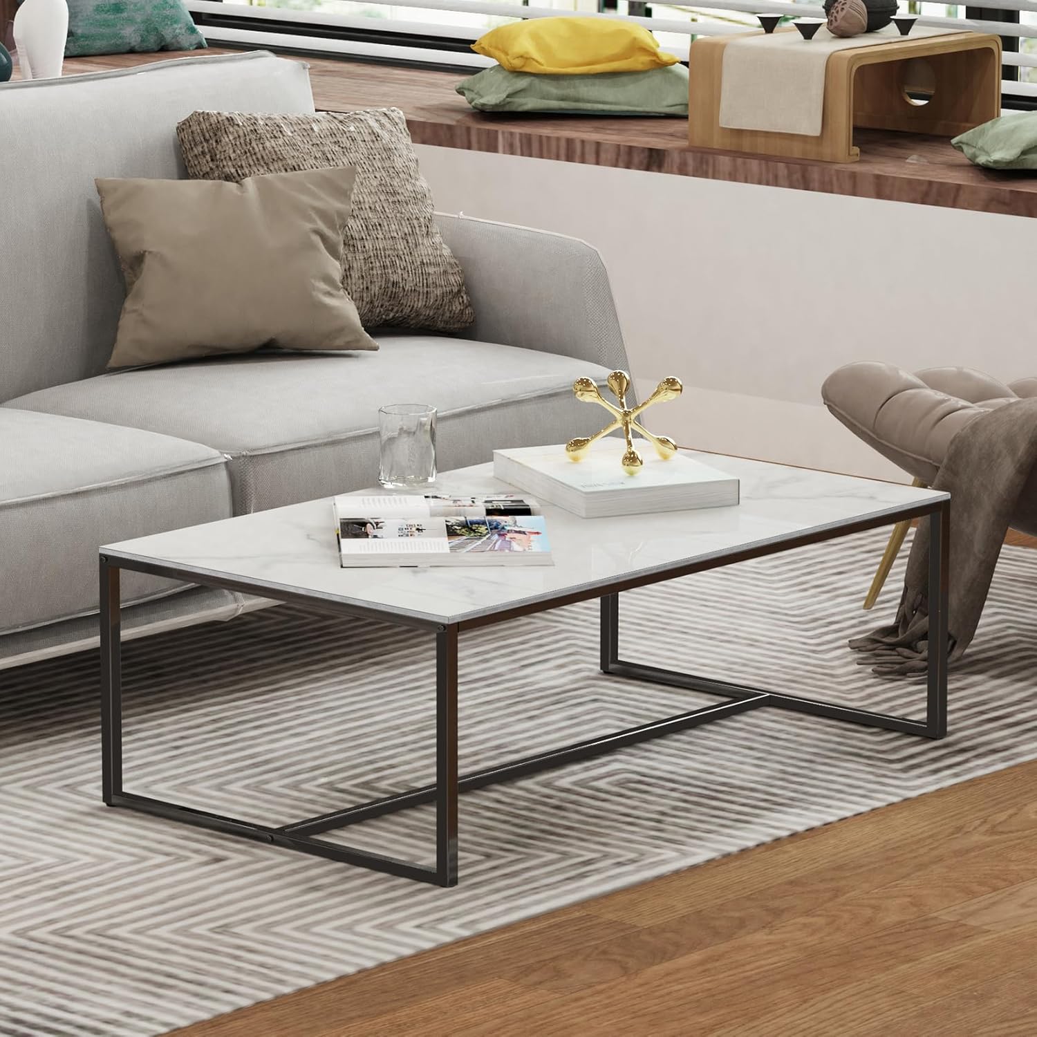 FATIVO Couchtisch Marmor Weiß Modern: Rechteckiger Skandinavisch Kaffeetisch Wohnzimmertisch mit schwarz Metallgestell - Beistelltisch für Wohnzimmer 100x60x40cm