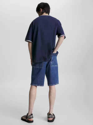 Camiseta skatista oversized com painel de tela