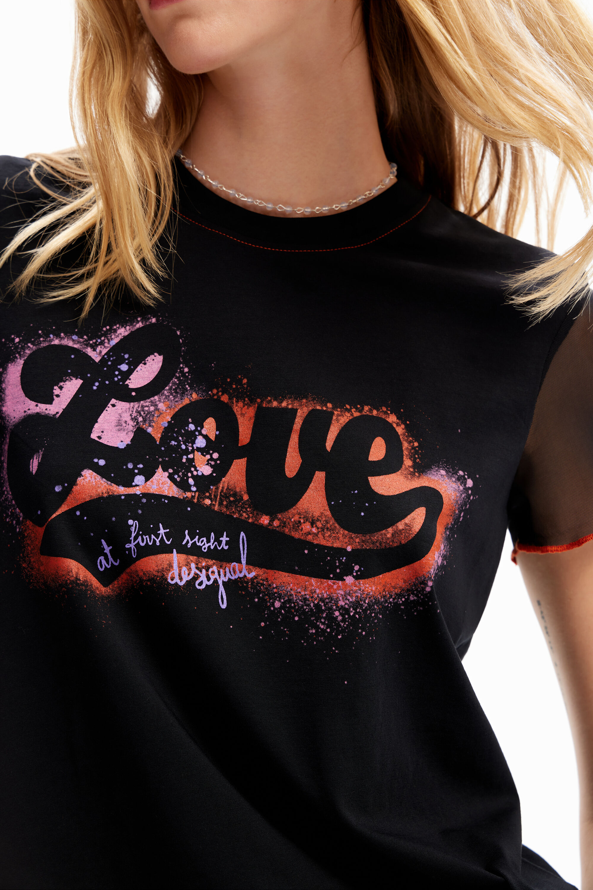 T-shirt graffiti Love