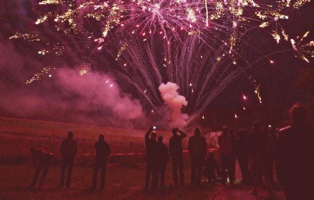 Feuerwerk-Workshop - feuerwerk in Peißenberg - Raum Garmisch Partenkirchen
