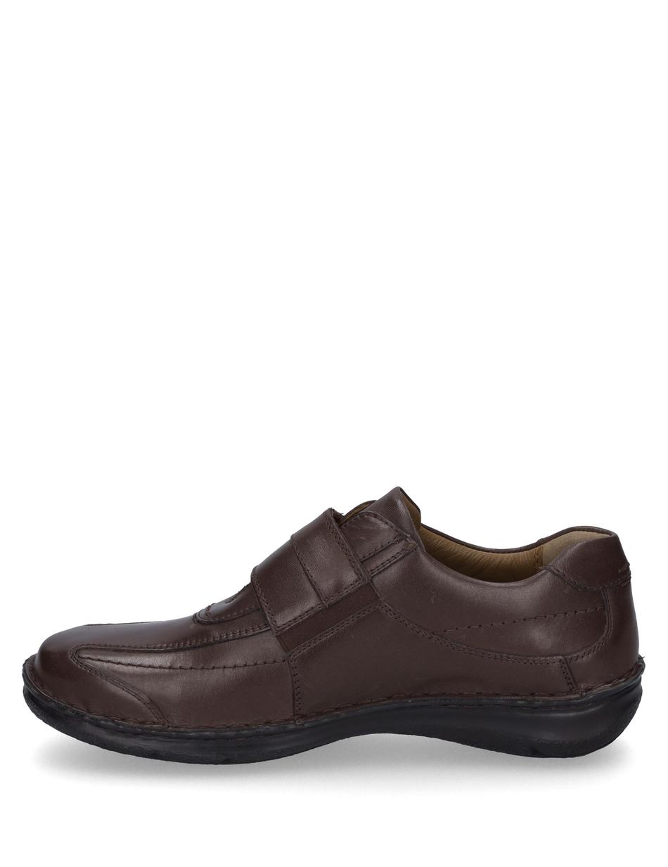 Slipper Alec, tabak