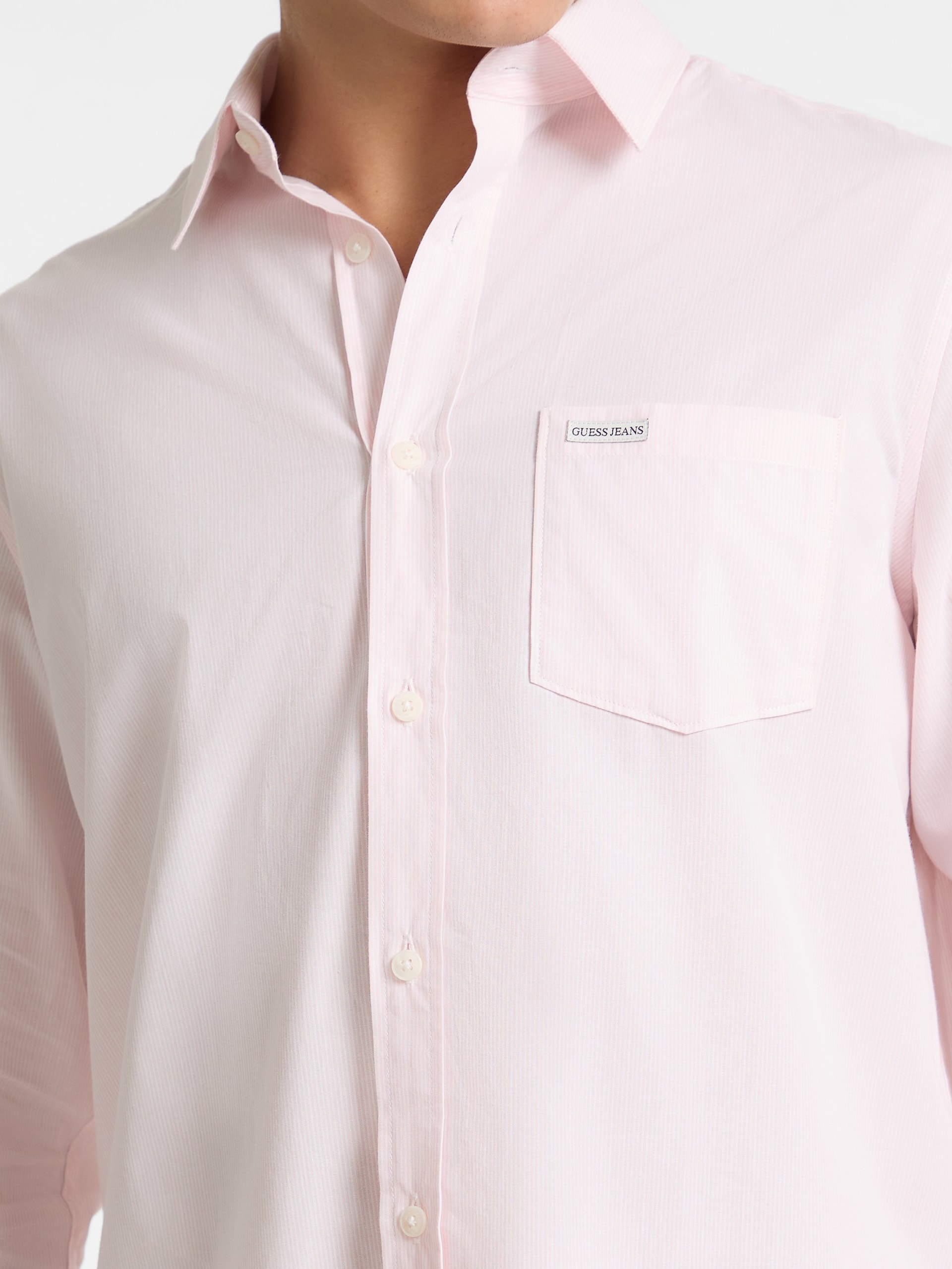 Camisa listrada com bolso