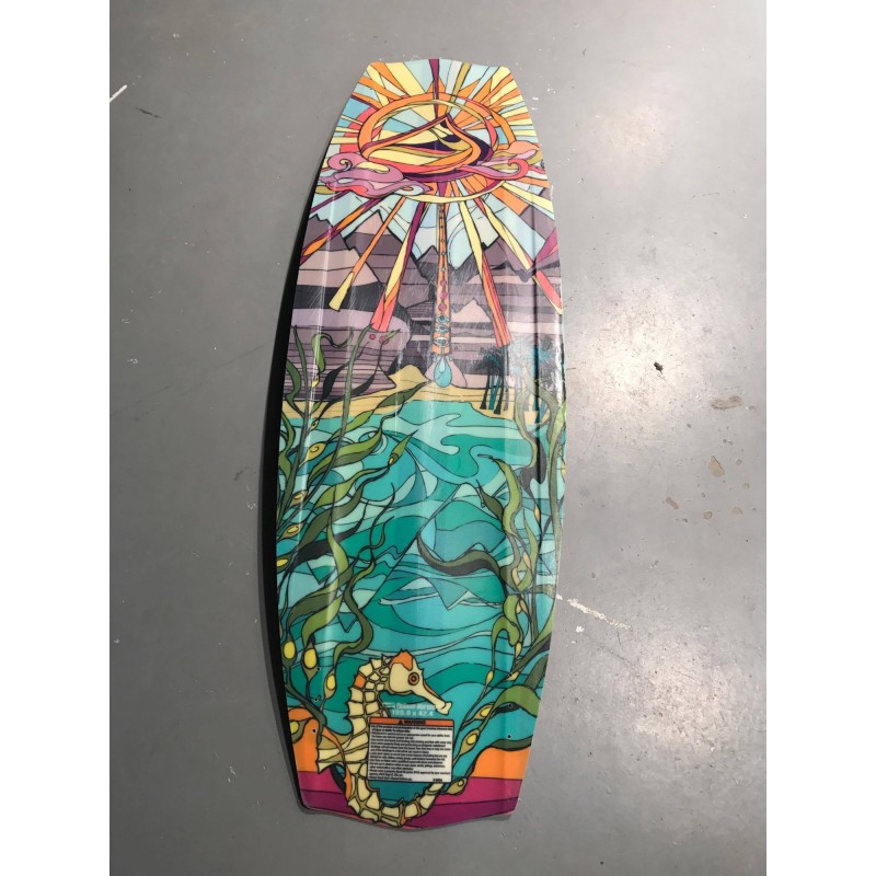 Planche Liquid Force Melissa 135 2017 CS - The Corner Shop