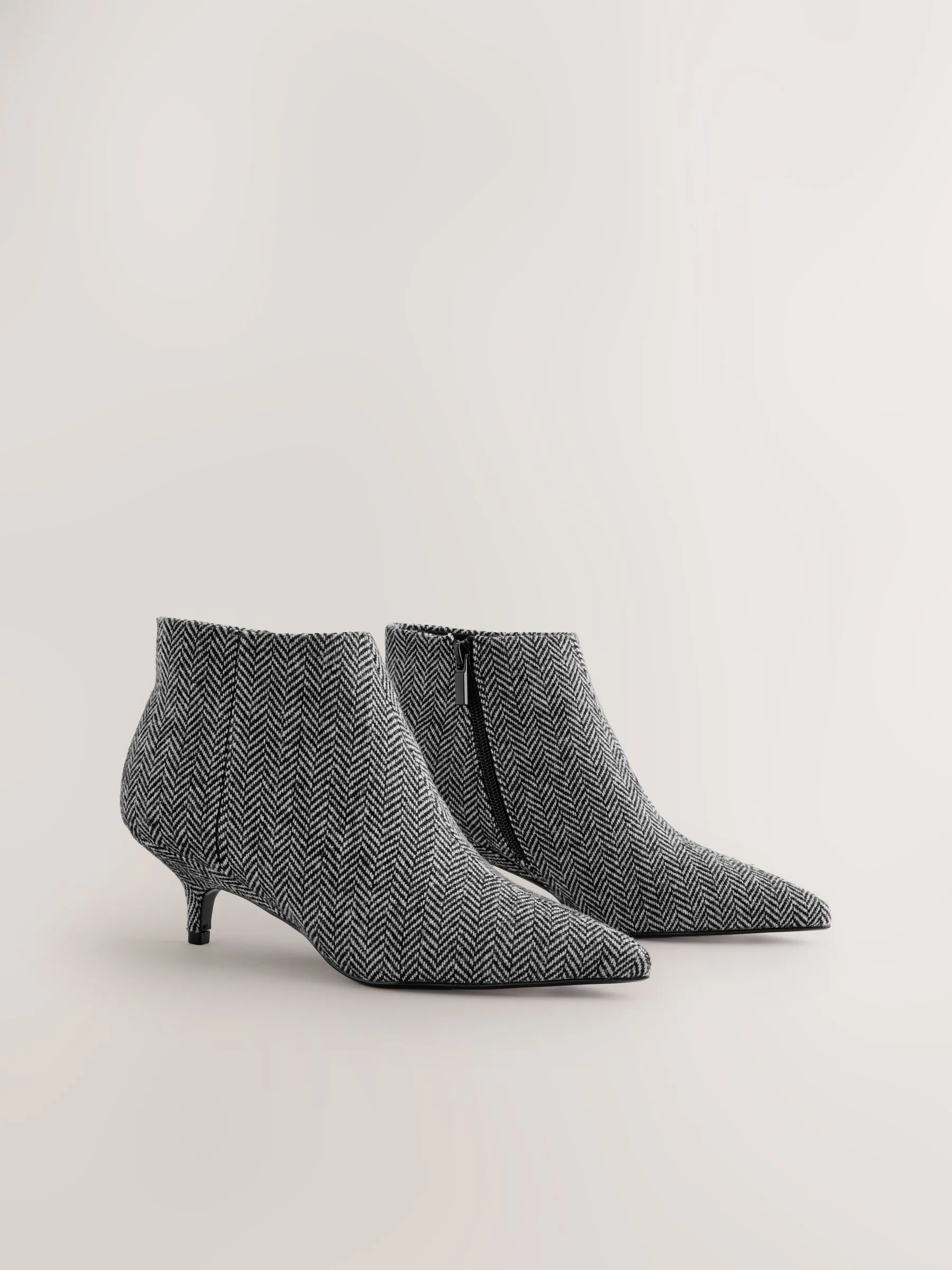 Grijze tweed - Forever Comfort® enkellaarzen met lage hak