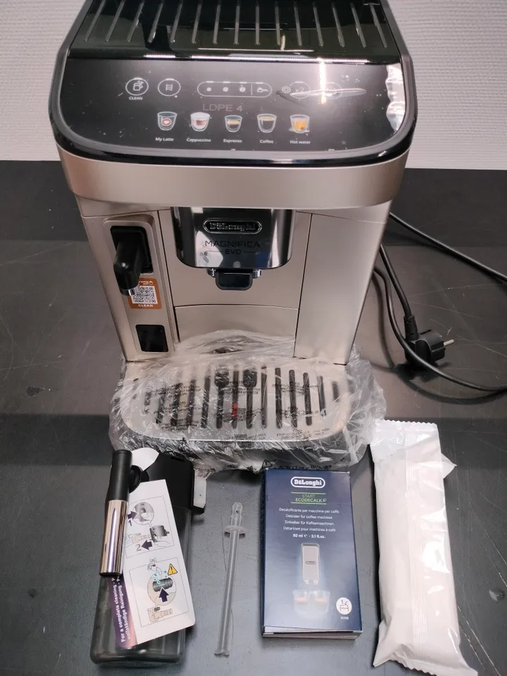 [OUTLET] - De'Longhi Magnifica Evo Fuldautomatisk Kaffemaskine