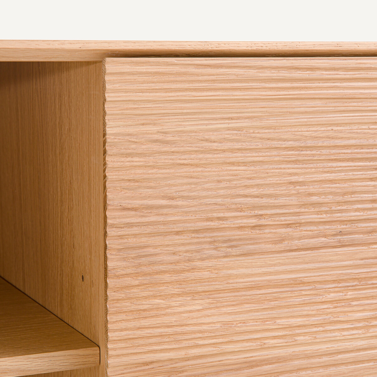 AM.PM<br>Base de mesa com 2 portas, carvalho e folheado, Mikube