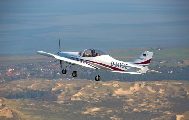 Flugzeug selber fliegen in Freiburg als Geschenk