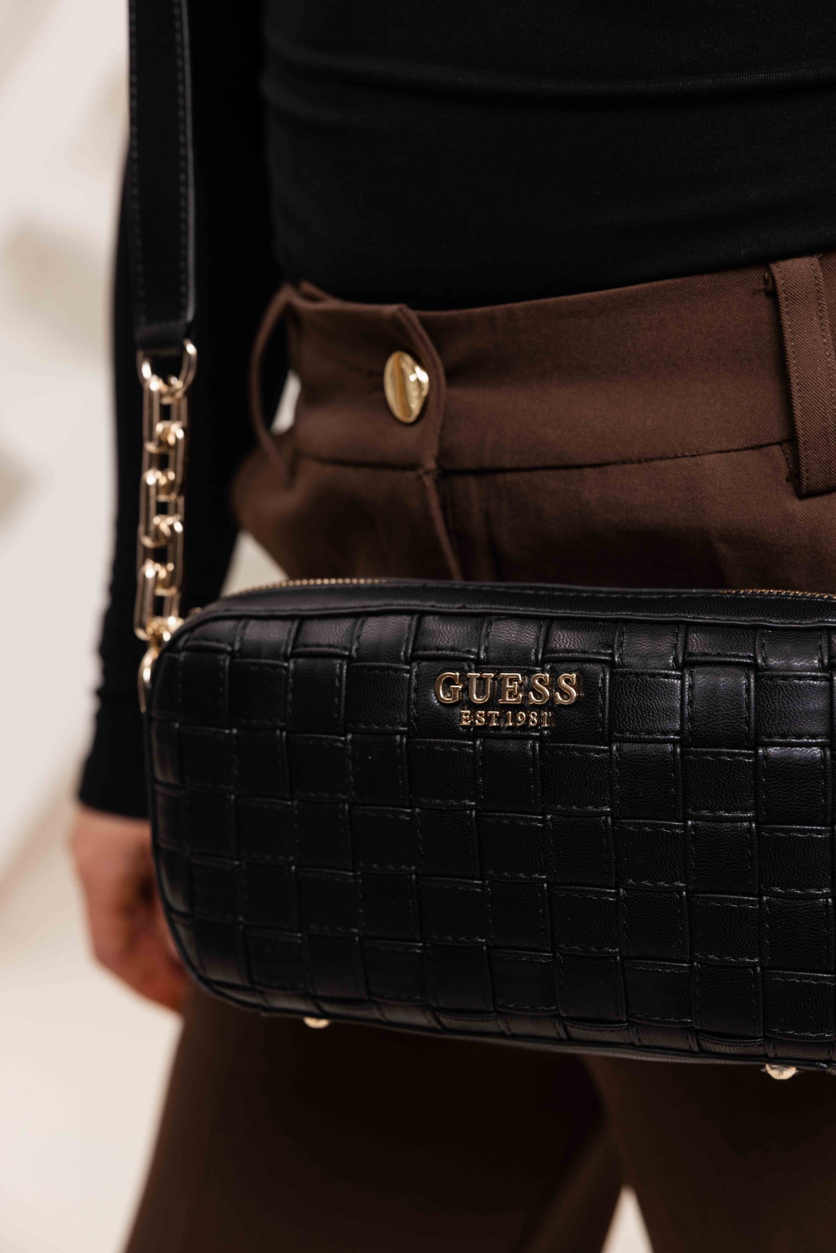Guess Sandy Camera Crossbody Tas Dames Zwart