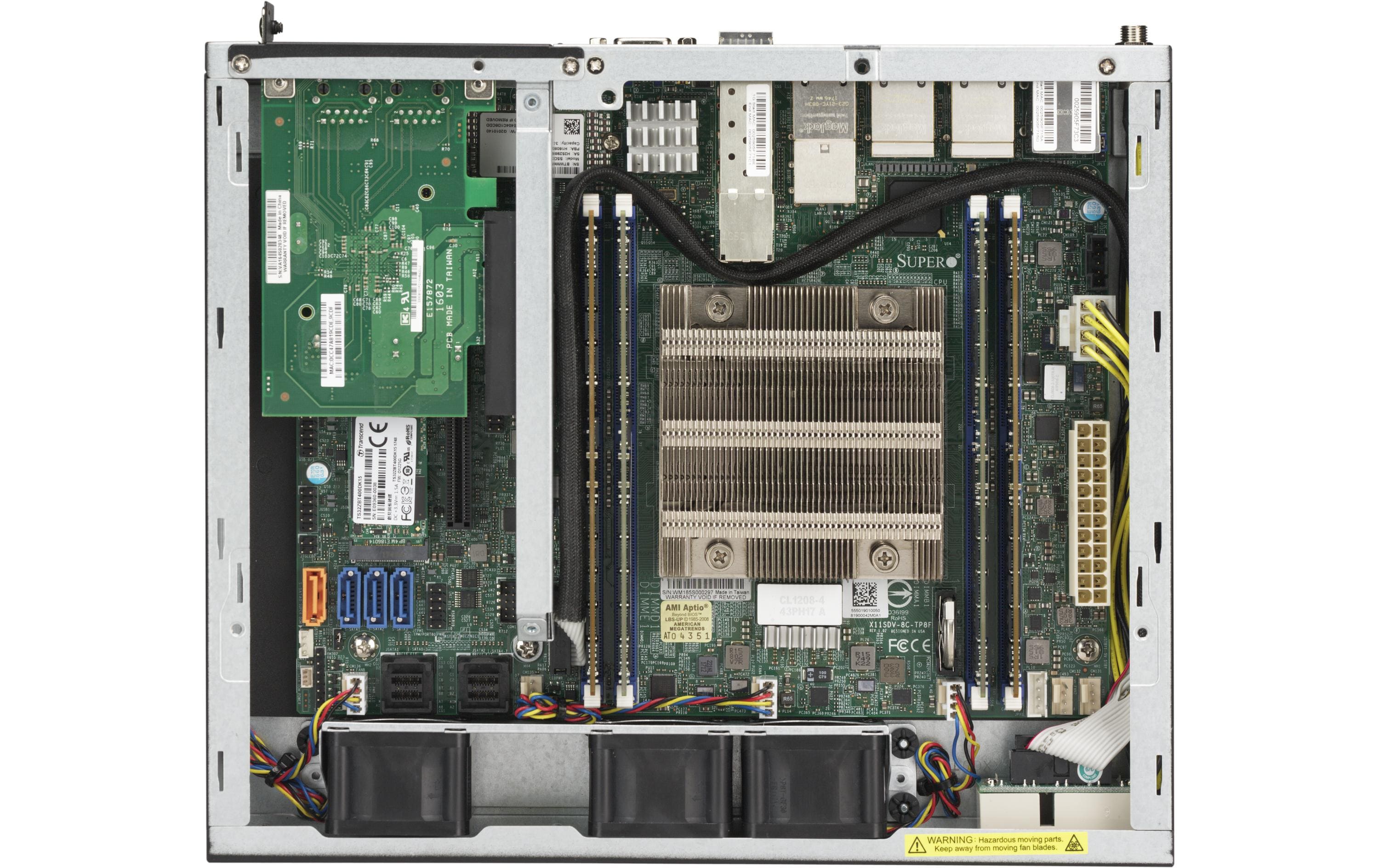 Barebone E300-9D-4CN8TP 4 Core<br>Mini-1U Server-Barebone