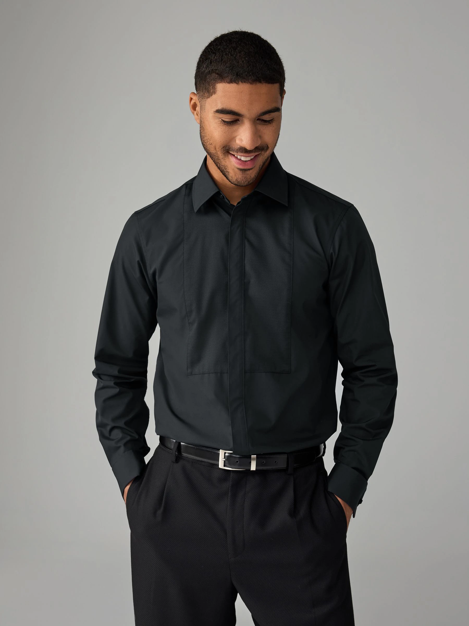 Zwart - Regular Fit Textured Bib Long Sleeve Double Cuff Dress Shirt With Cutaway Collar