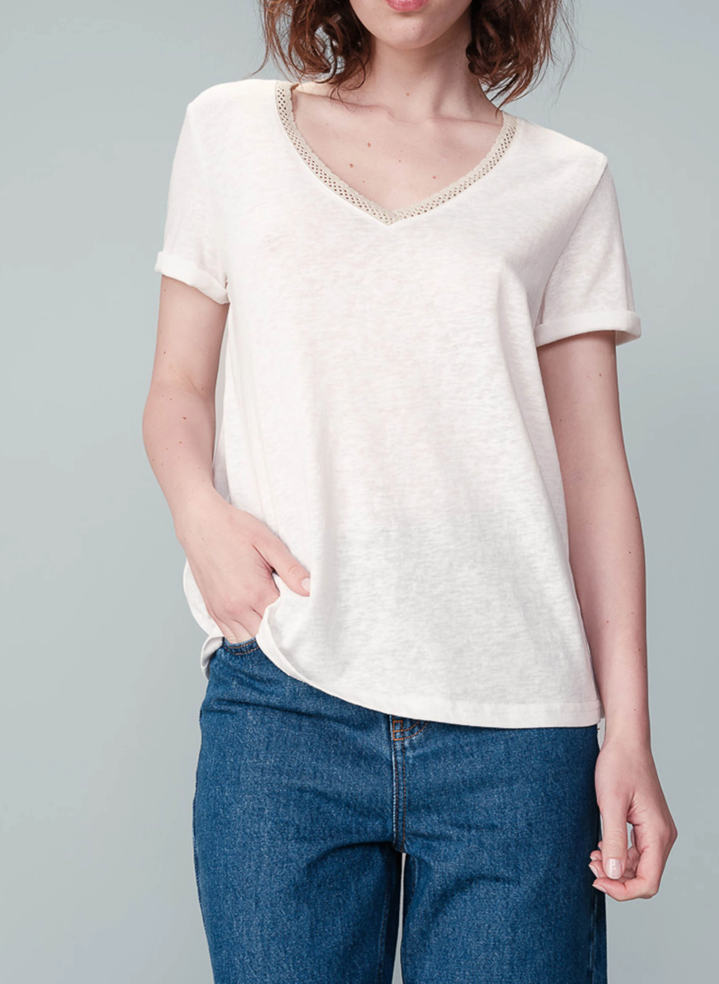 NOA - Tee-shirt col V droit en coton mélangé | Beige