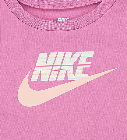 Nike Shorts Set - T-Shirt/Shorts - Gewaschen Coral