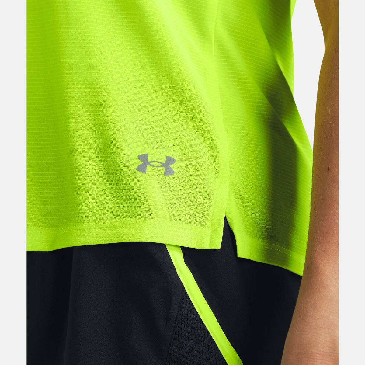 Under Armour  Launch Short Sleeve