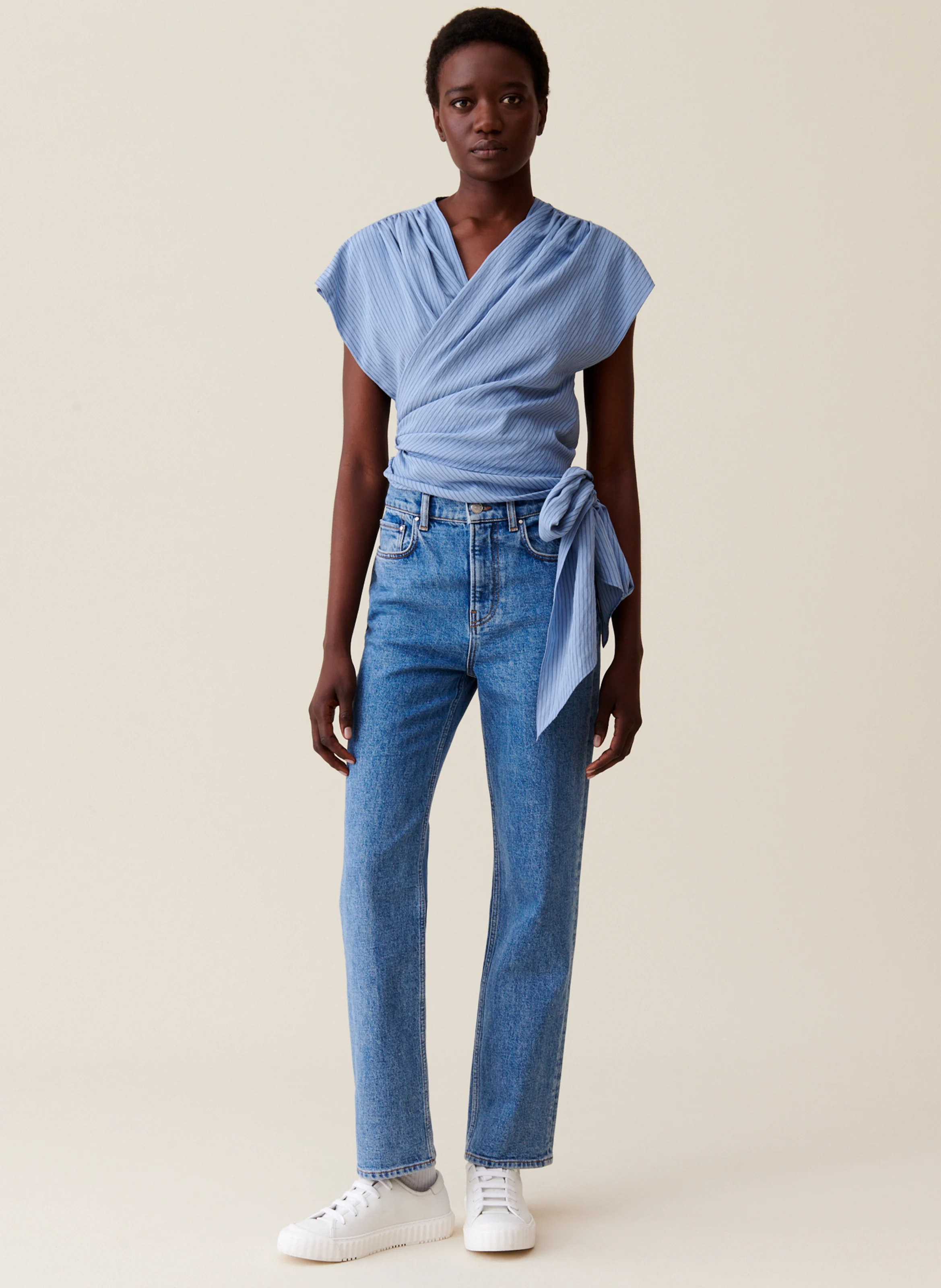 Blouse cache-cœur rayée | Bleu
