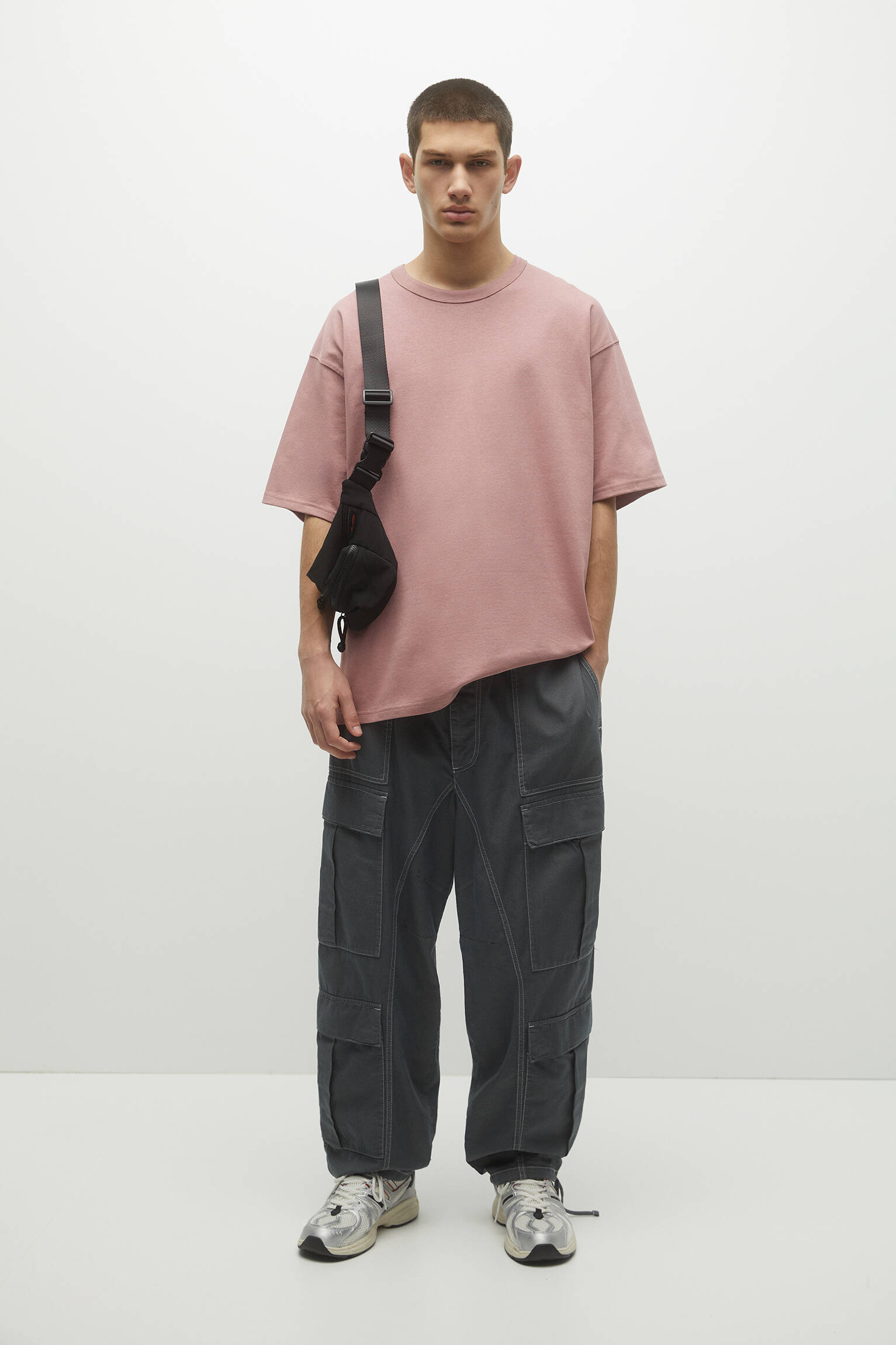 CAMISETA BÁSICA DE MALHA GROSSA - ROSA
