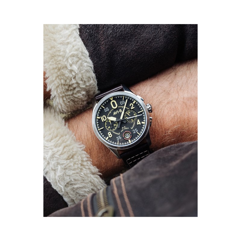 Montre homme japonais meca-quartz chronographe AVI-8 - Bracelet cuir véritable de vachette - Date