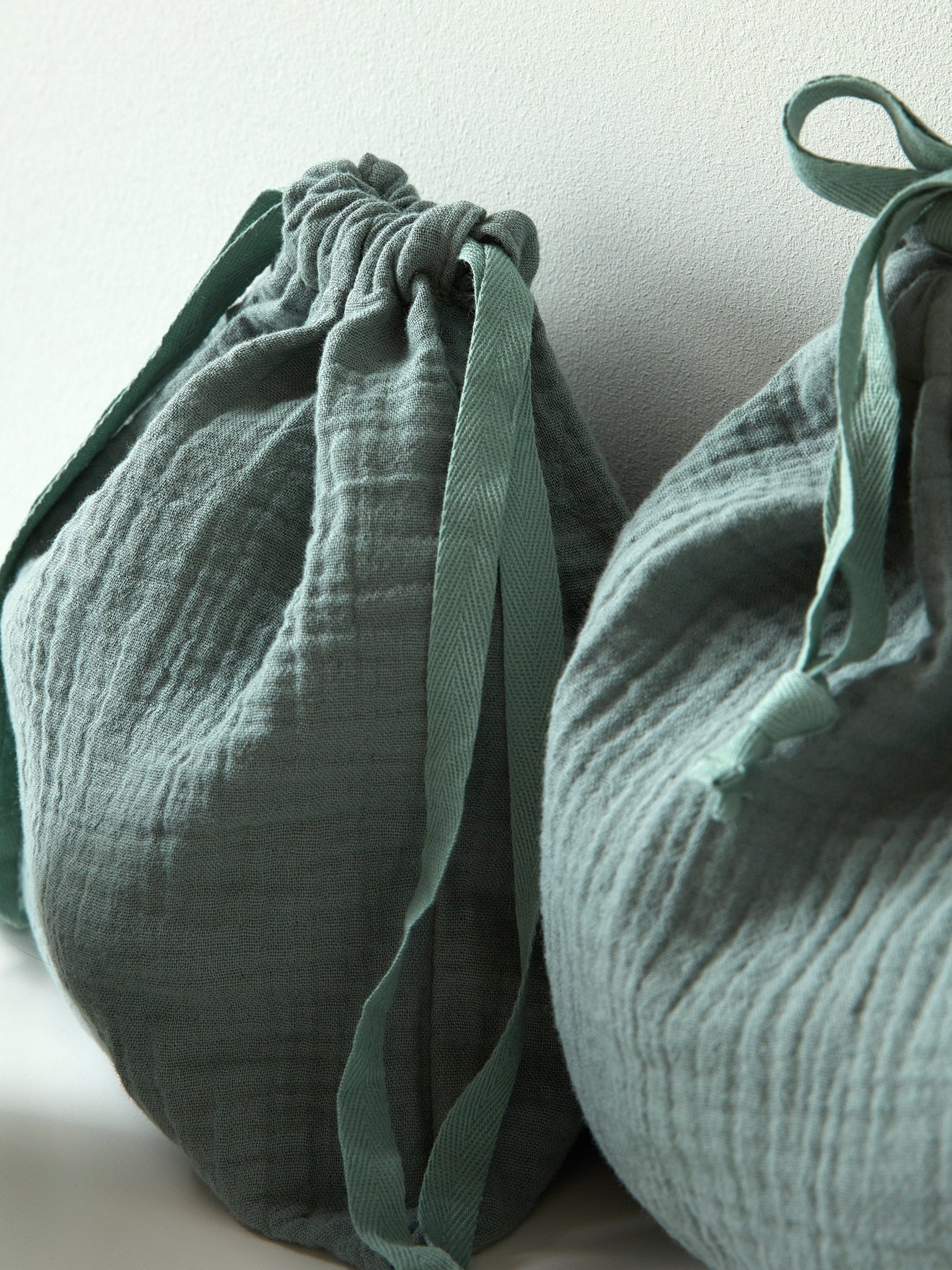 Trousse de toilette et pochons gaze de coton