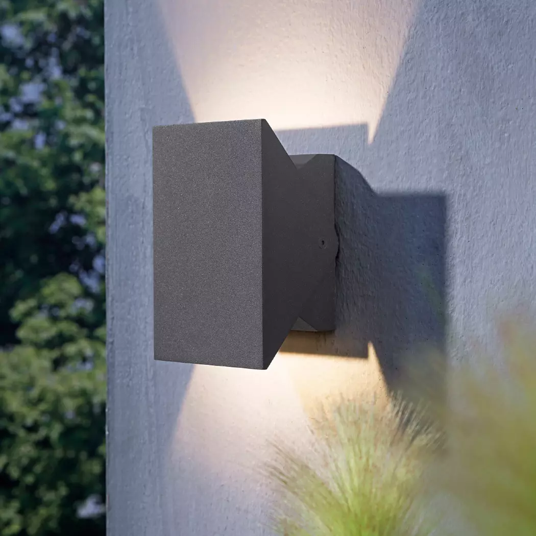 LED-Außenwandleuchte Free