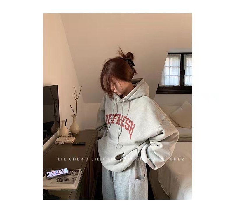 Alfie - Hoodie met trekkoordletters