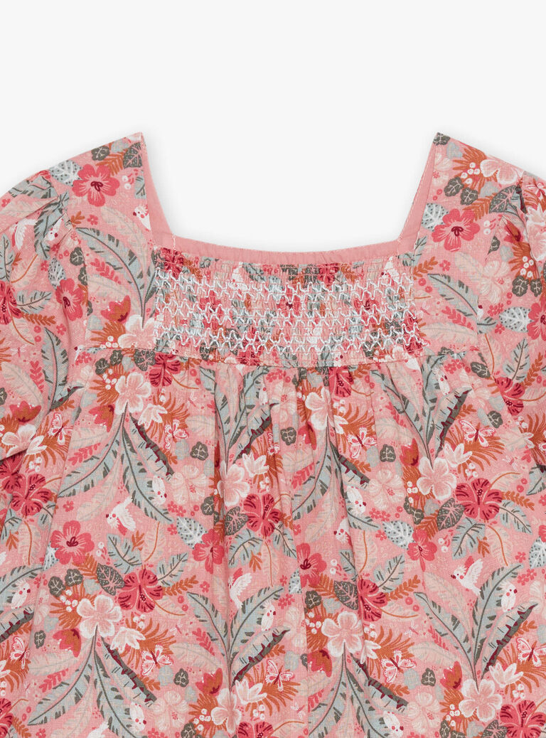 Robe rose à fleurs