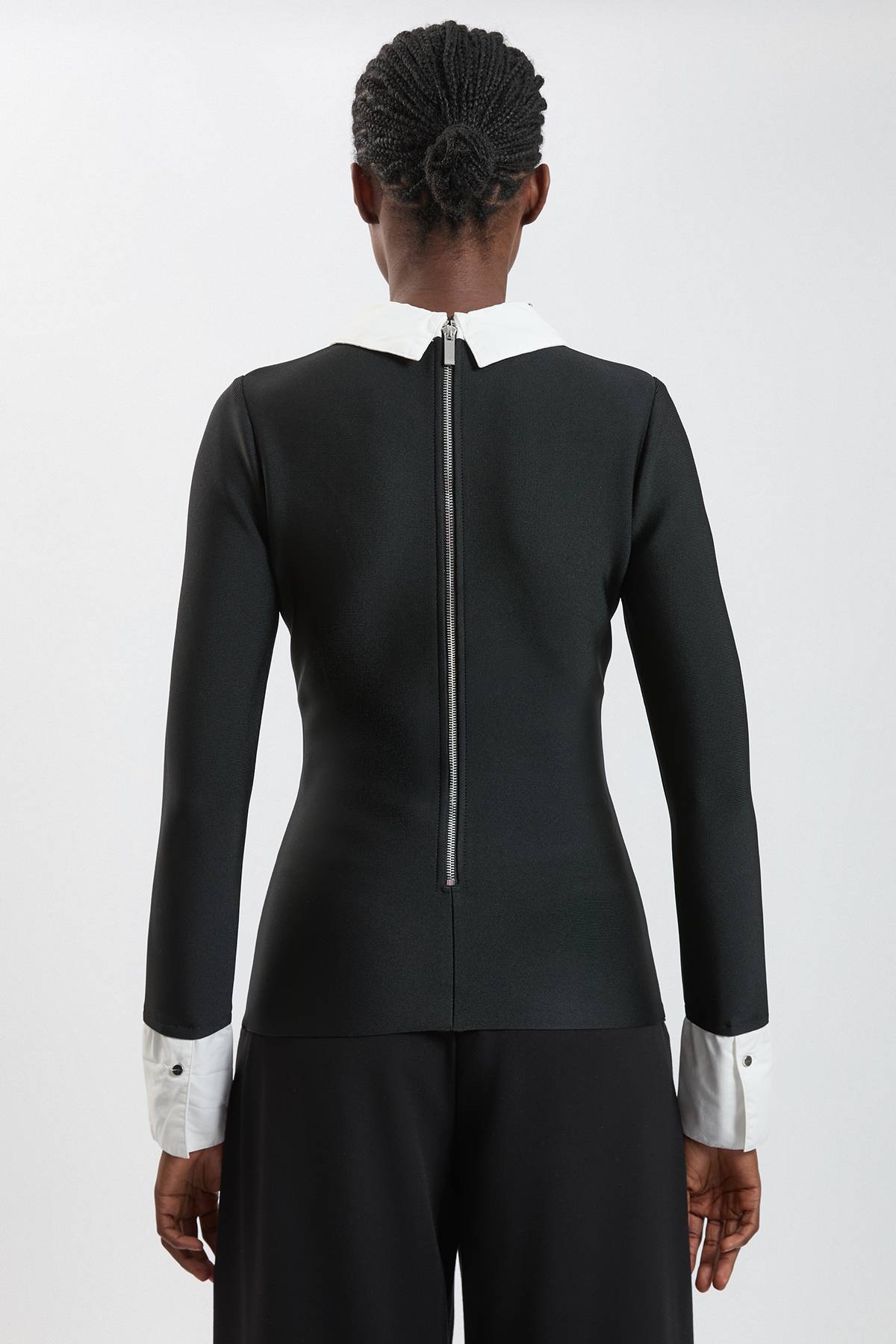 KarenMillen Haut En Maille Bandage Ajusté Avec Col Orné De Bijoux