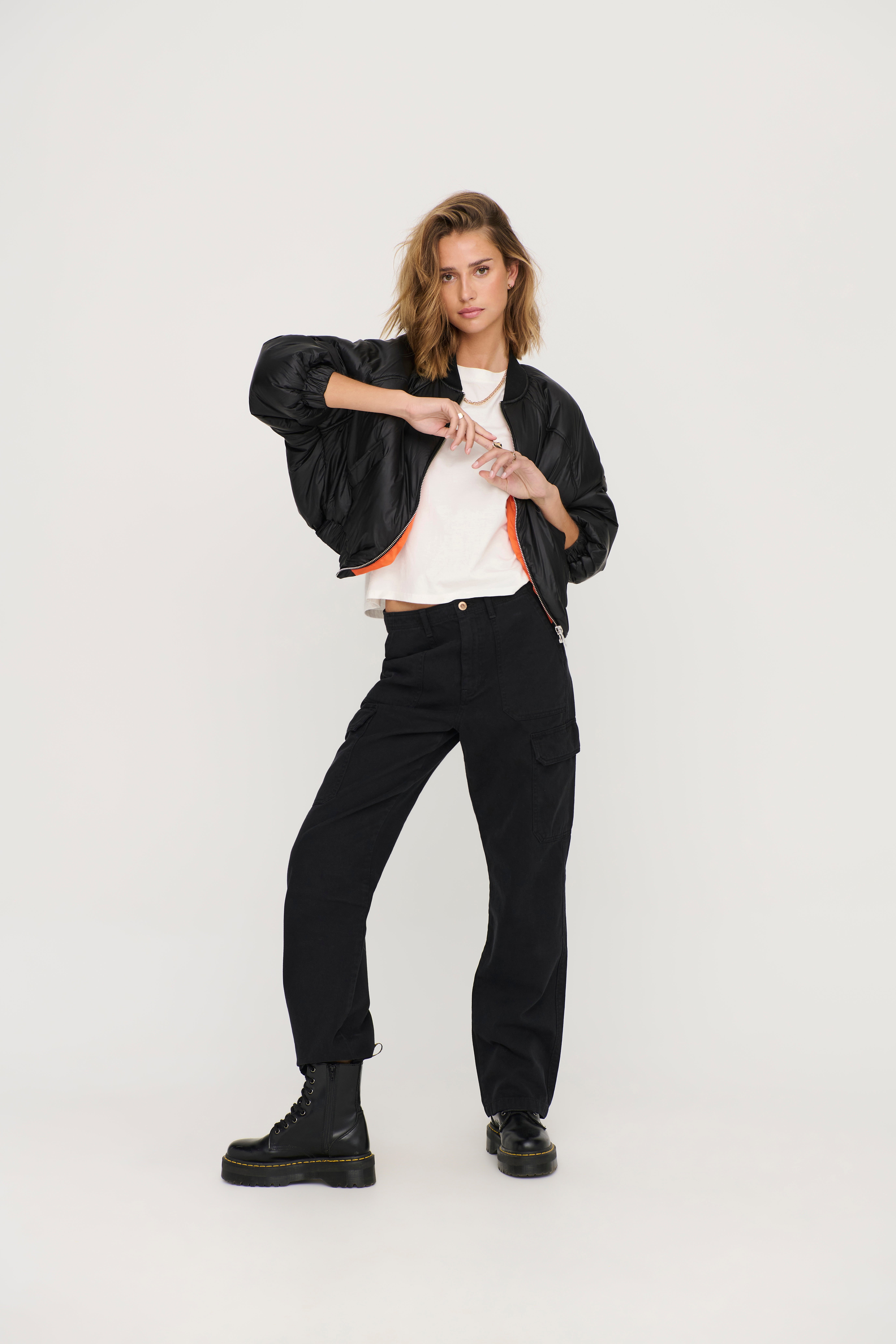 ONLMALFY Hohe Taille Locker geschnitten Cargo-Hose Black