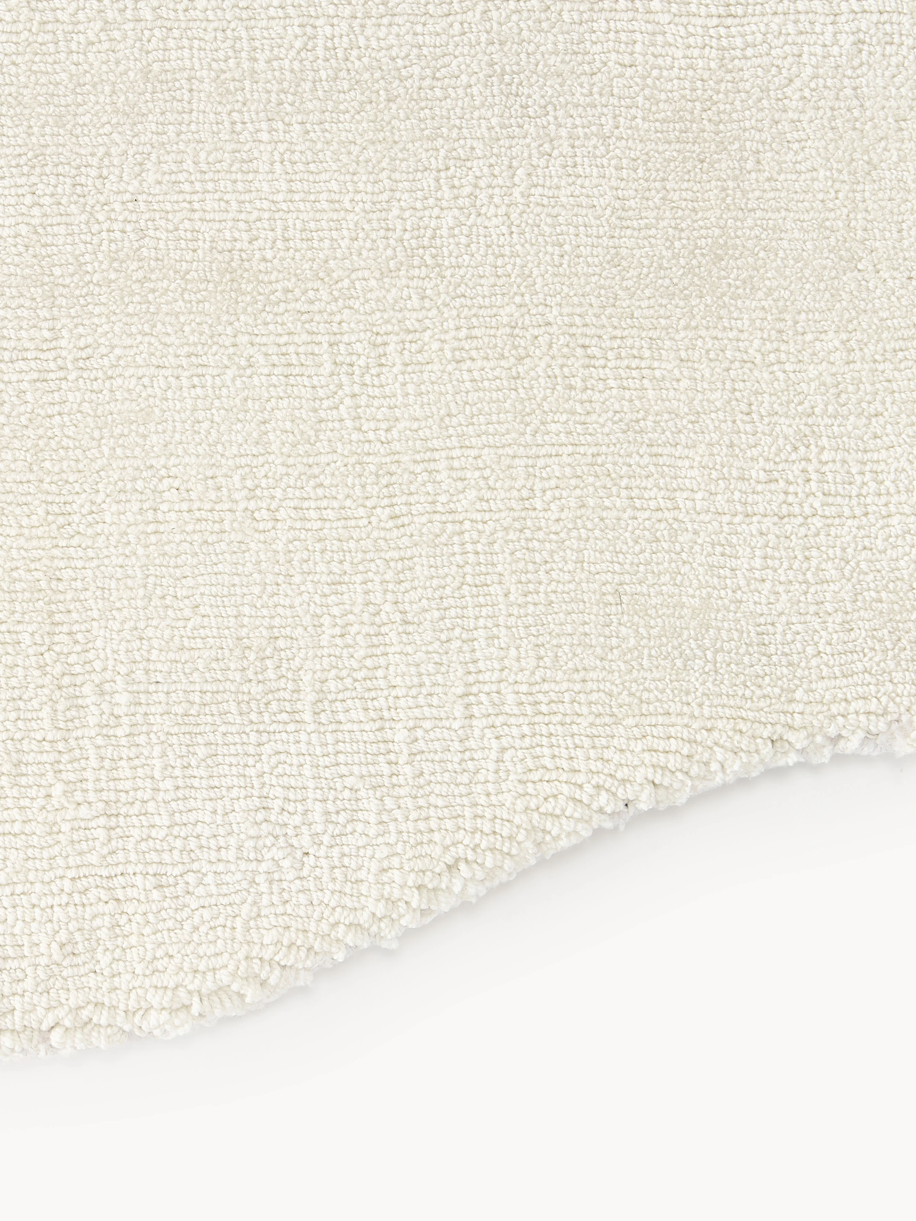 Handgeweven viscose loper Wavy met golvende rand