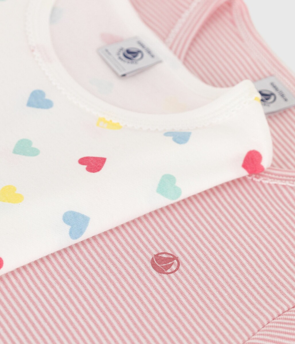 PETIT BATEAU<br>Conjunto de 2 shorts de pijama de algodão com estampa de corações e listras