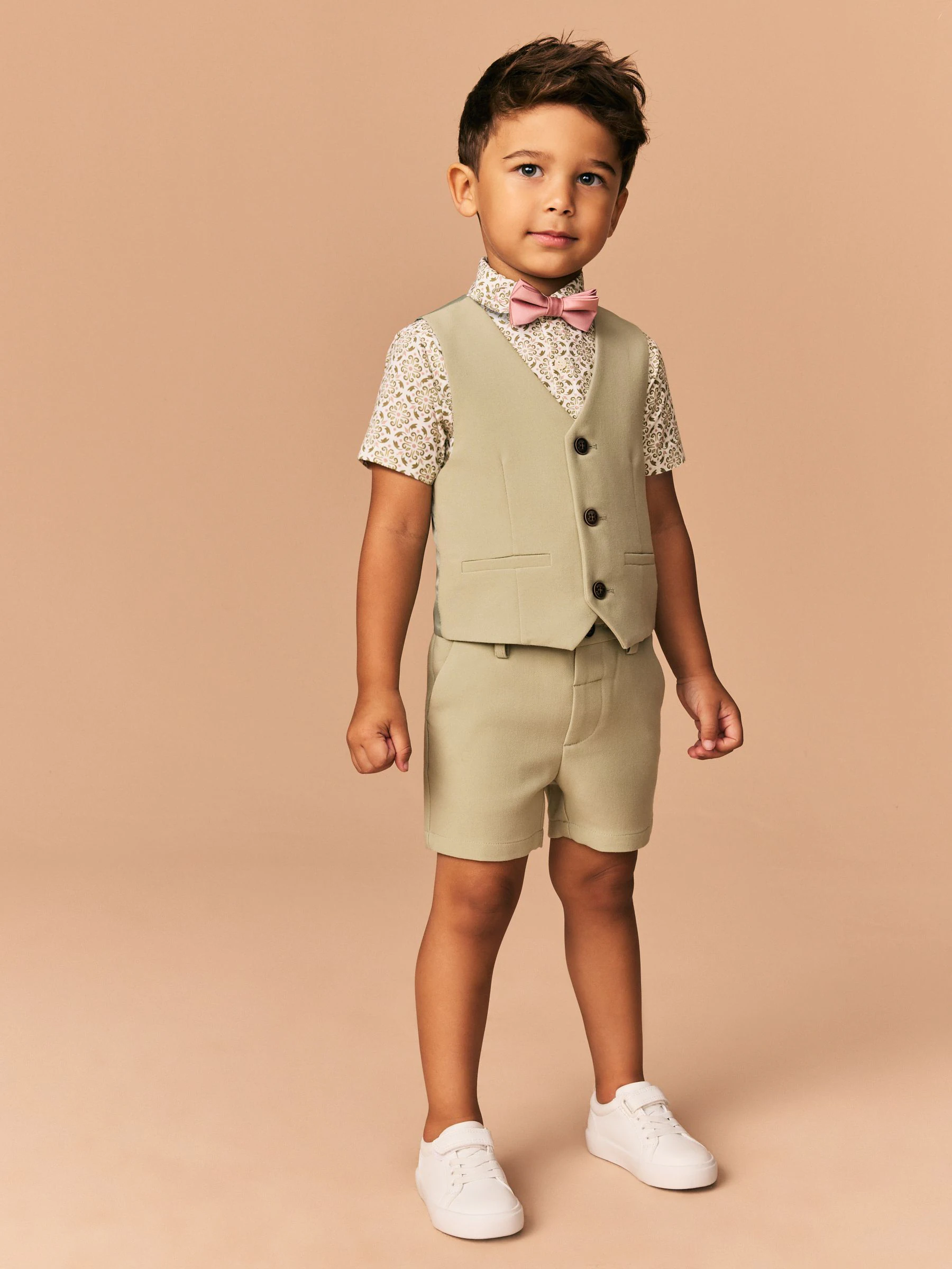 Grijs-groen - Set met gilet, overhemd, shorts en vlinderdas (3mnd-9jr)