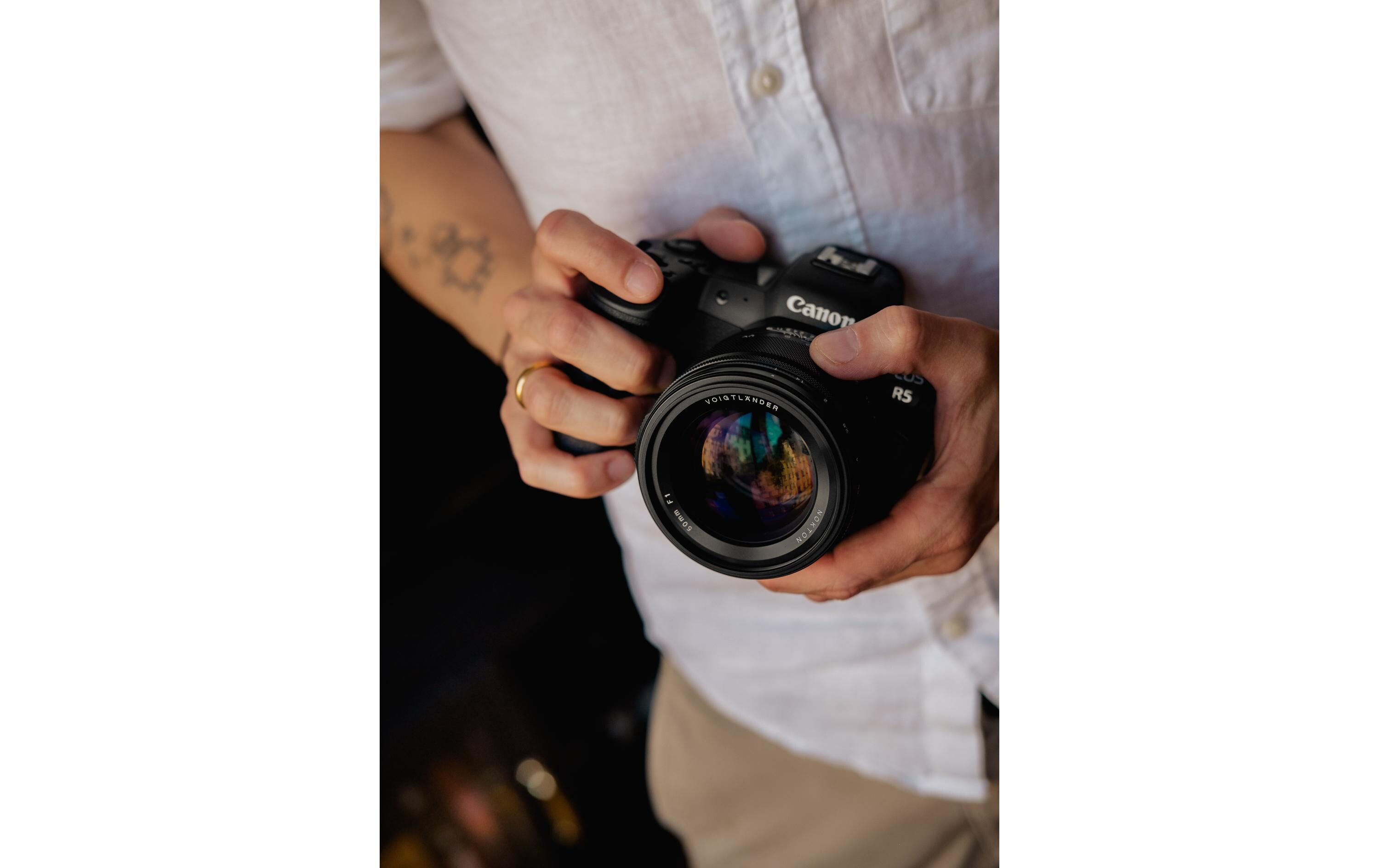 Festbrennweite 50mm F/1 Nokton asph. – Canon RF<br>Standardobjektiv mit extrem hoher Lichtstärke und manuellem Fokus