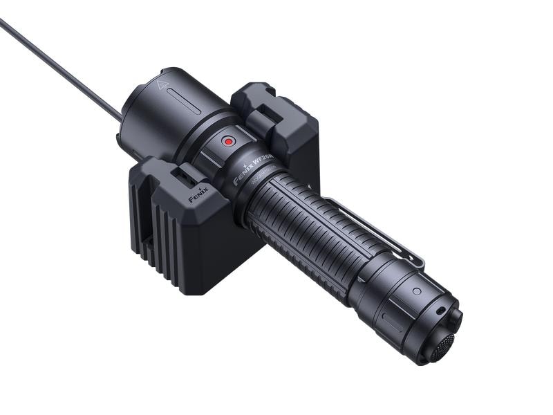 Fenix Taschenlampe WF26R LED Taschenlampe mit Ladestation