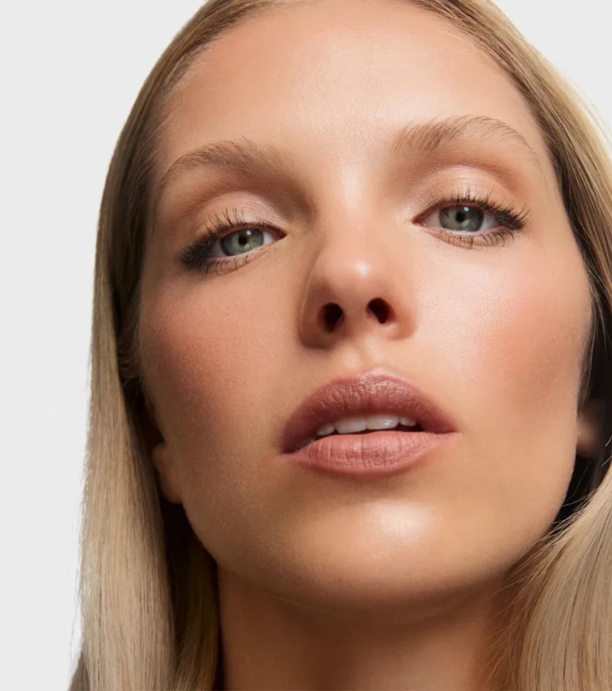Inglot - Bastão bronzeador - 111: Medium Brown