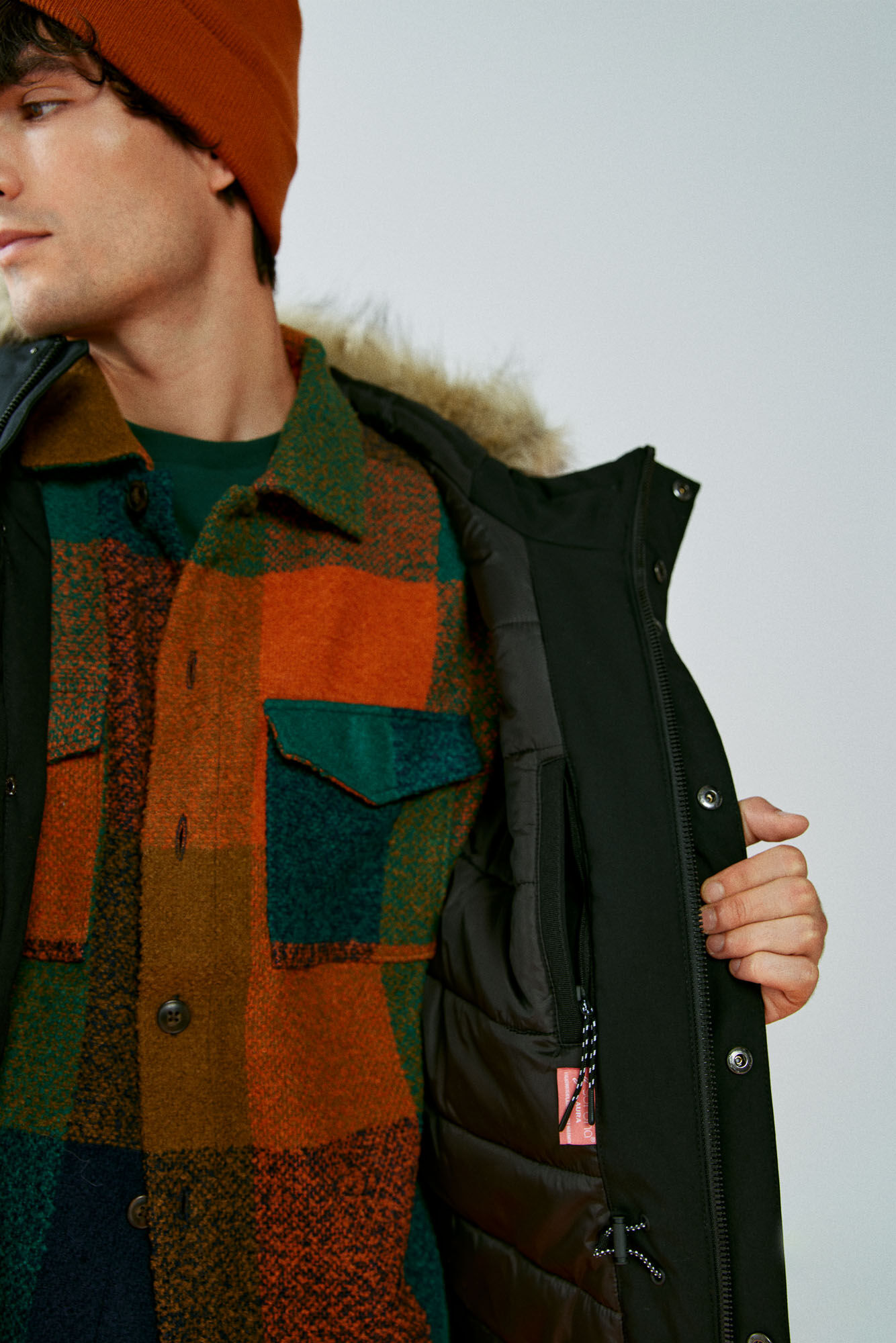 Parka técnica acolchoada em pele
