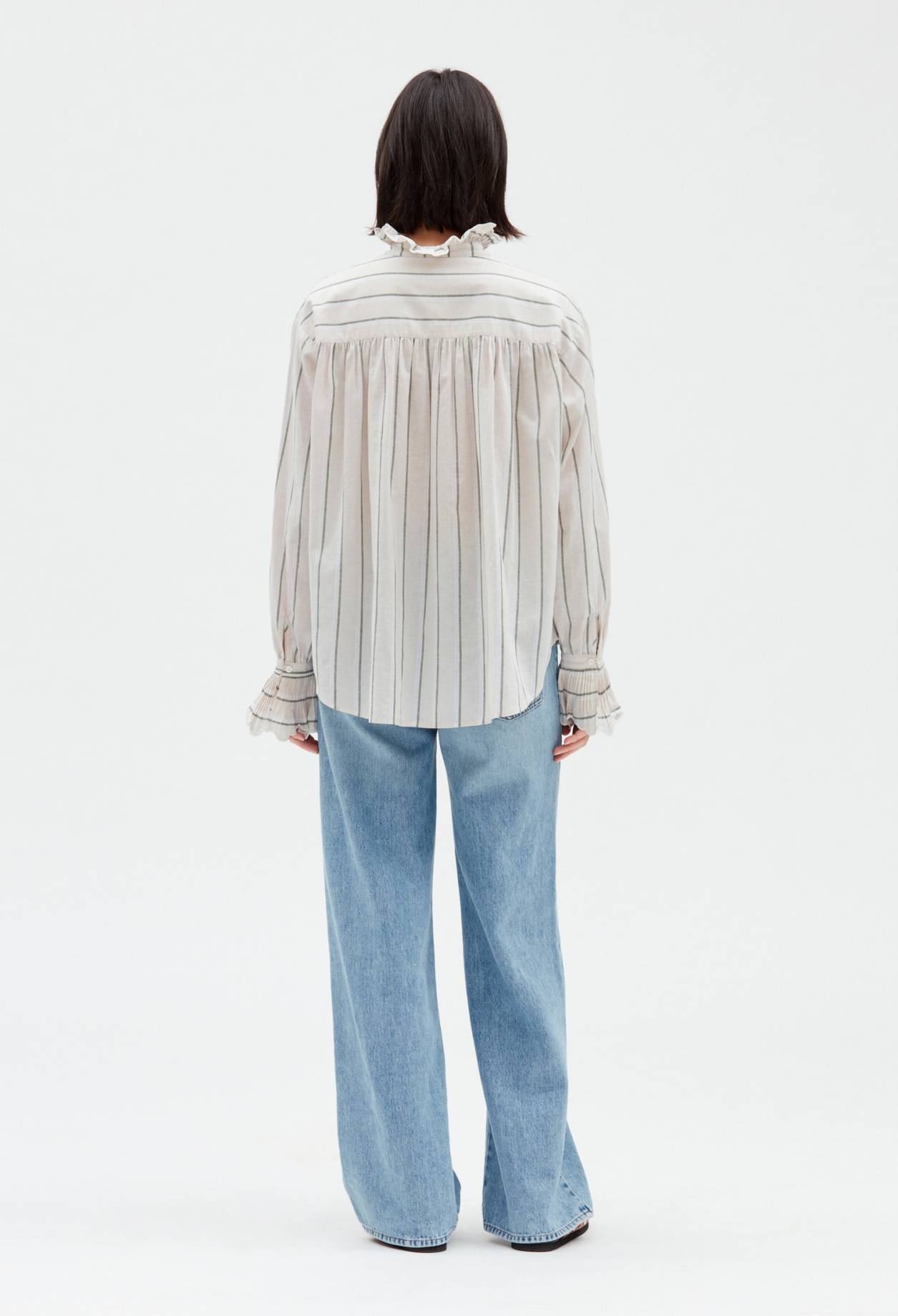 Chemise rayee &agrave; volants