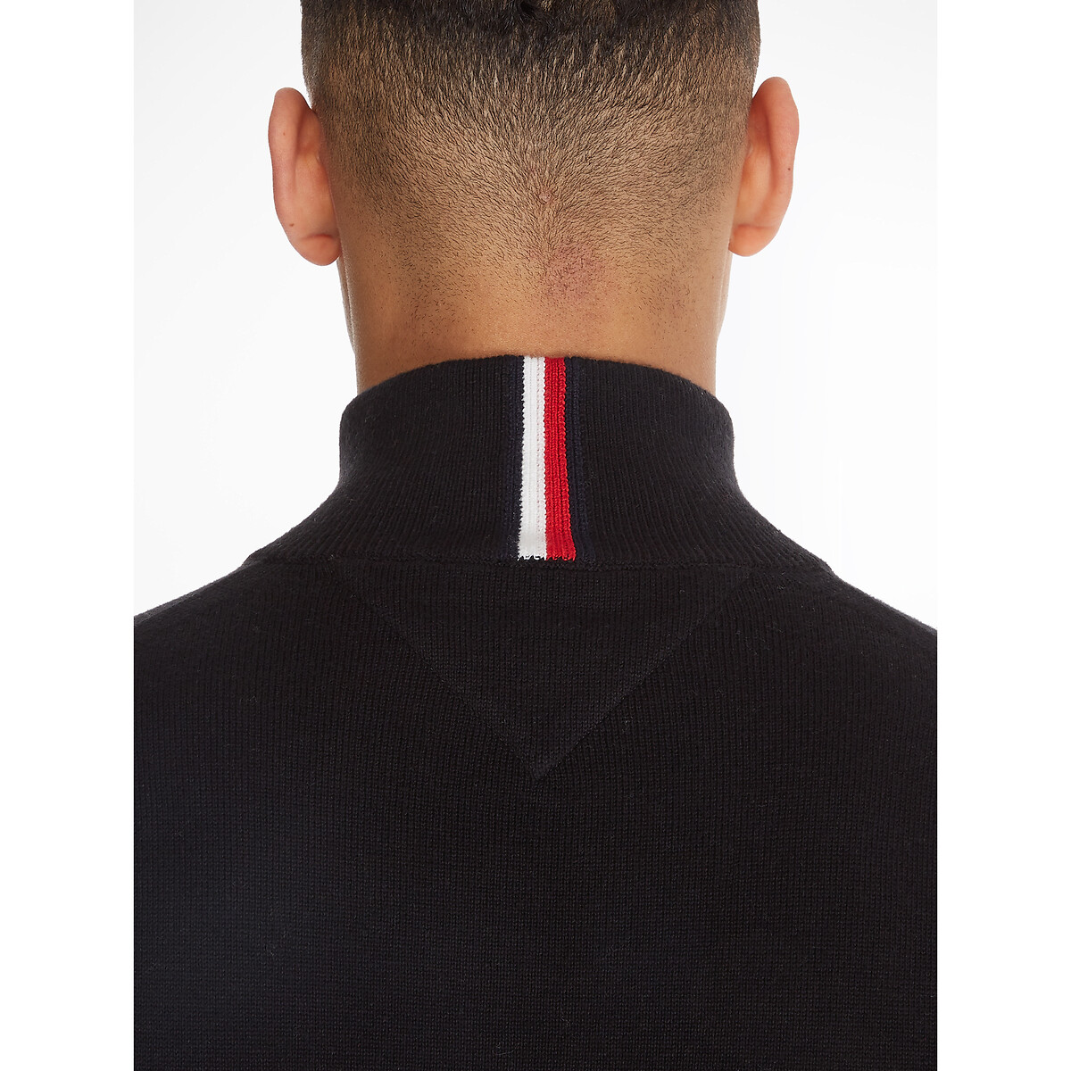 Suéter TOMMY HILFIGER com gola alta e fechamento em zíper, em algodão e cashmere.