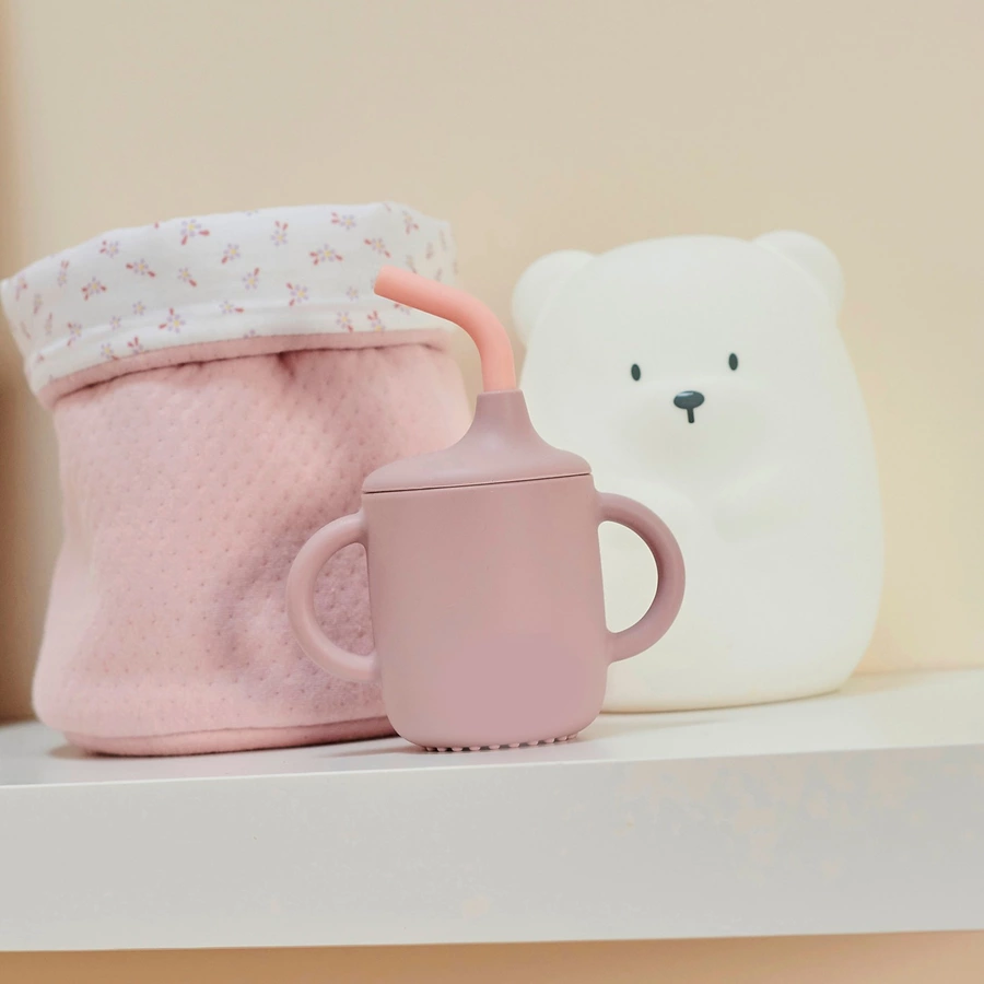 Nattou Becher mit Strohhalm rosa