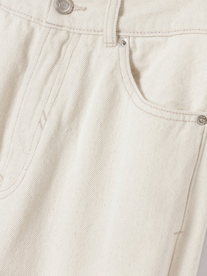 Calça jeans estilo Mom Fit - Creme