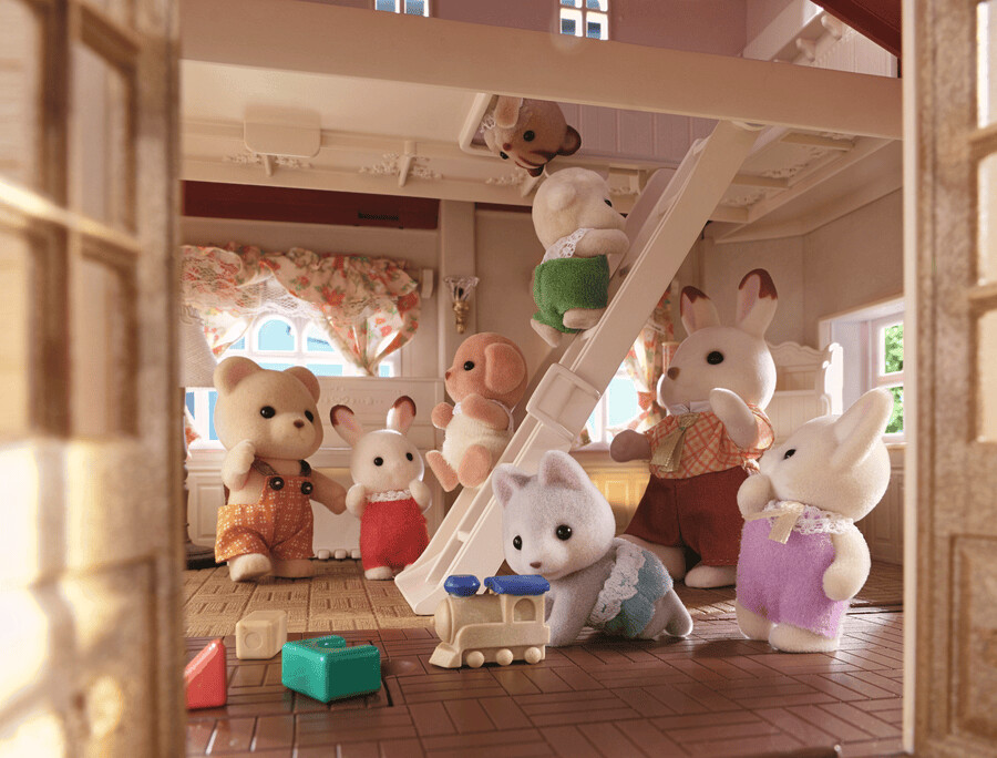 Sylvanian Families - Hus Med Lys Og Hemmeligt Loftsrum - 5708