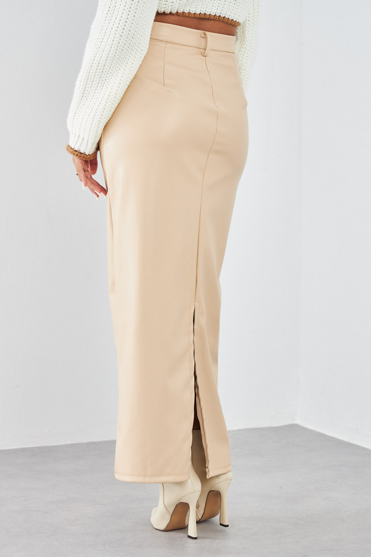Jupe longue en simili cuir beige