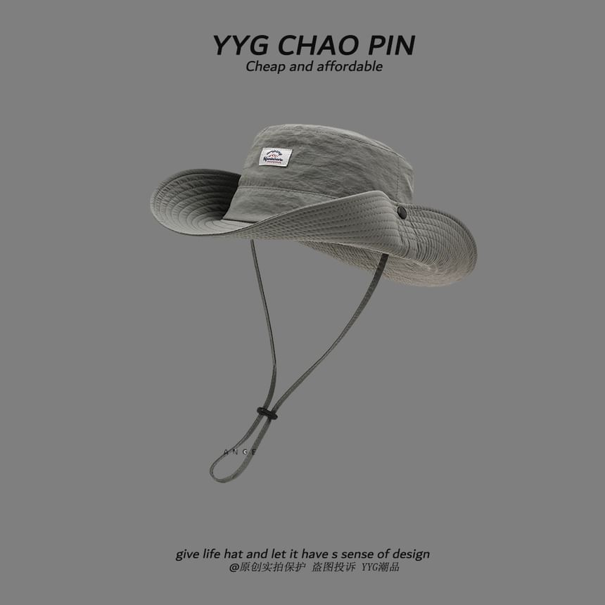 Alpha Kiss - Letterapplicatie Boonie Hat