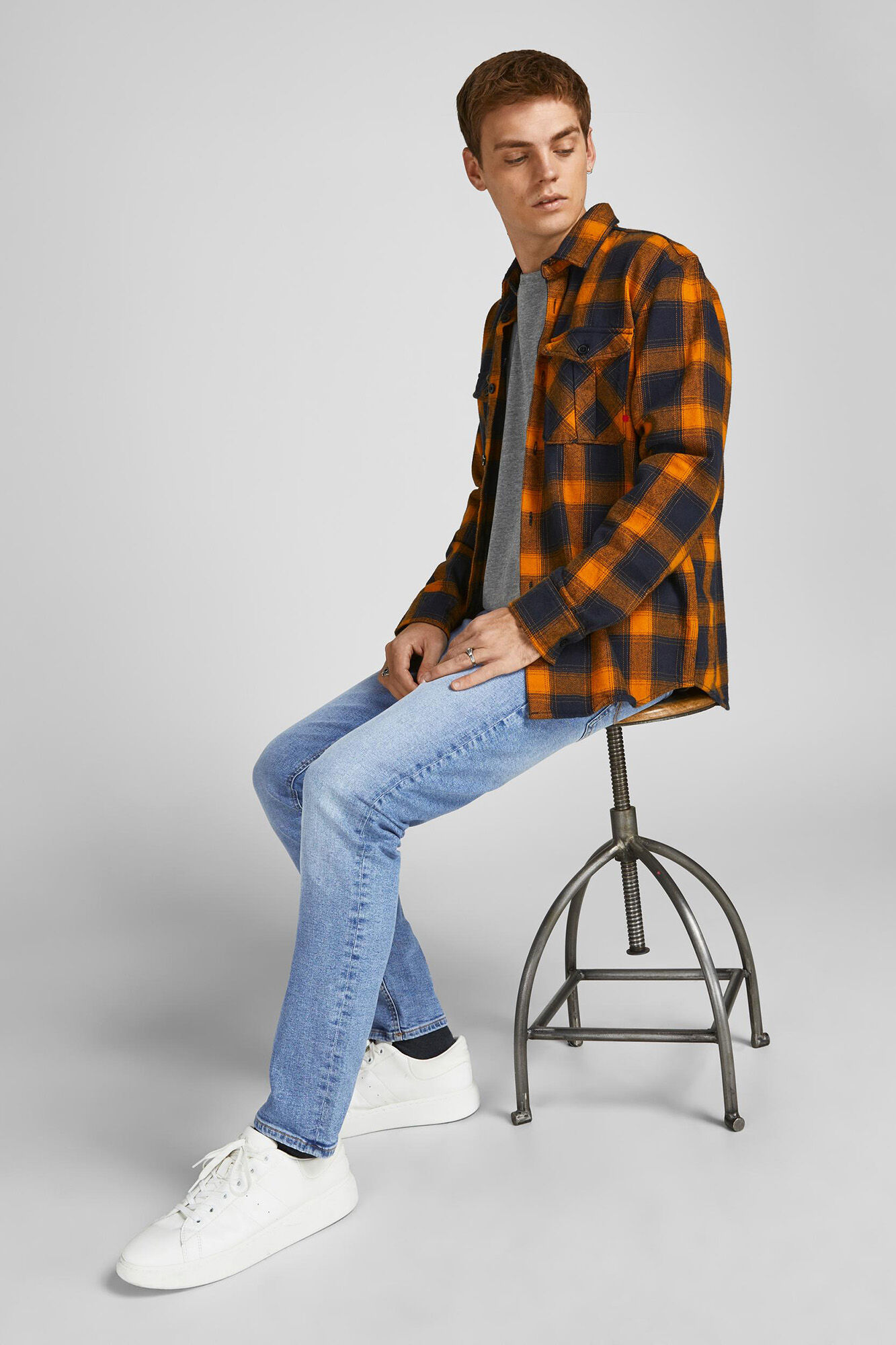 Calça jeans slim fit - azul médio