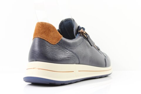 ara Sneaker