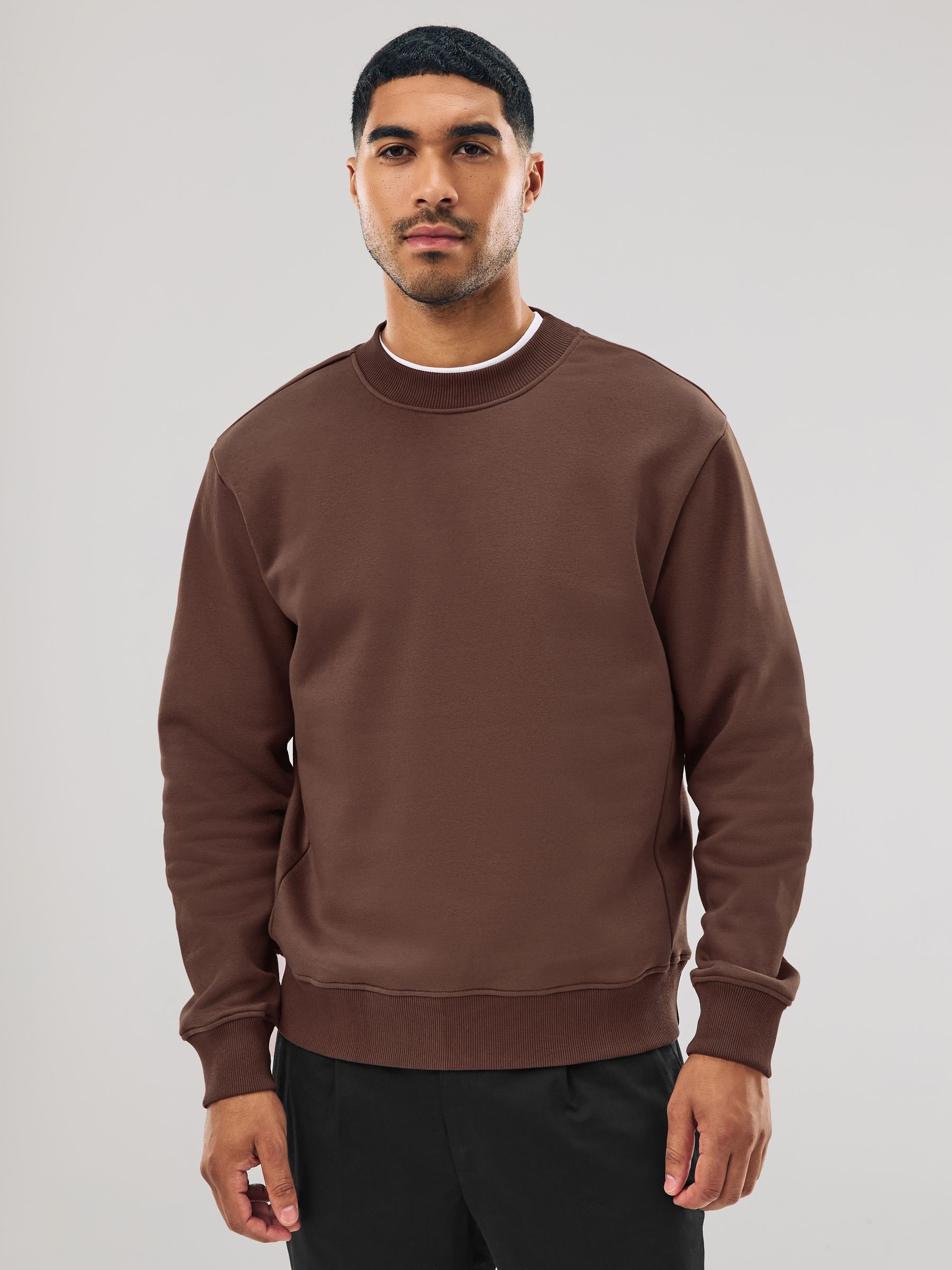 Kastanjebruin - Normale Pasvorm - Dik sweatshirt met ronde hals en hoog katoengehalte