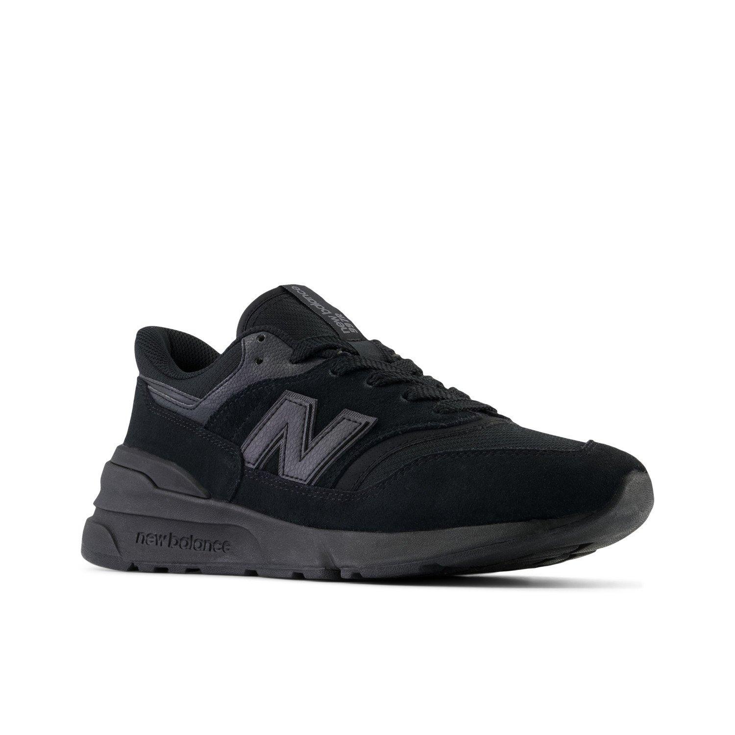 New Balance 977R Trainers